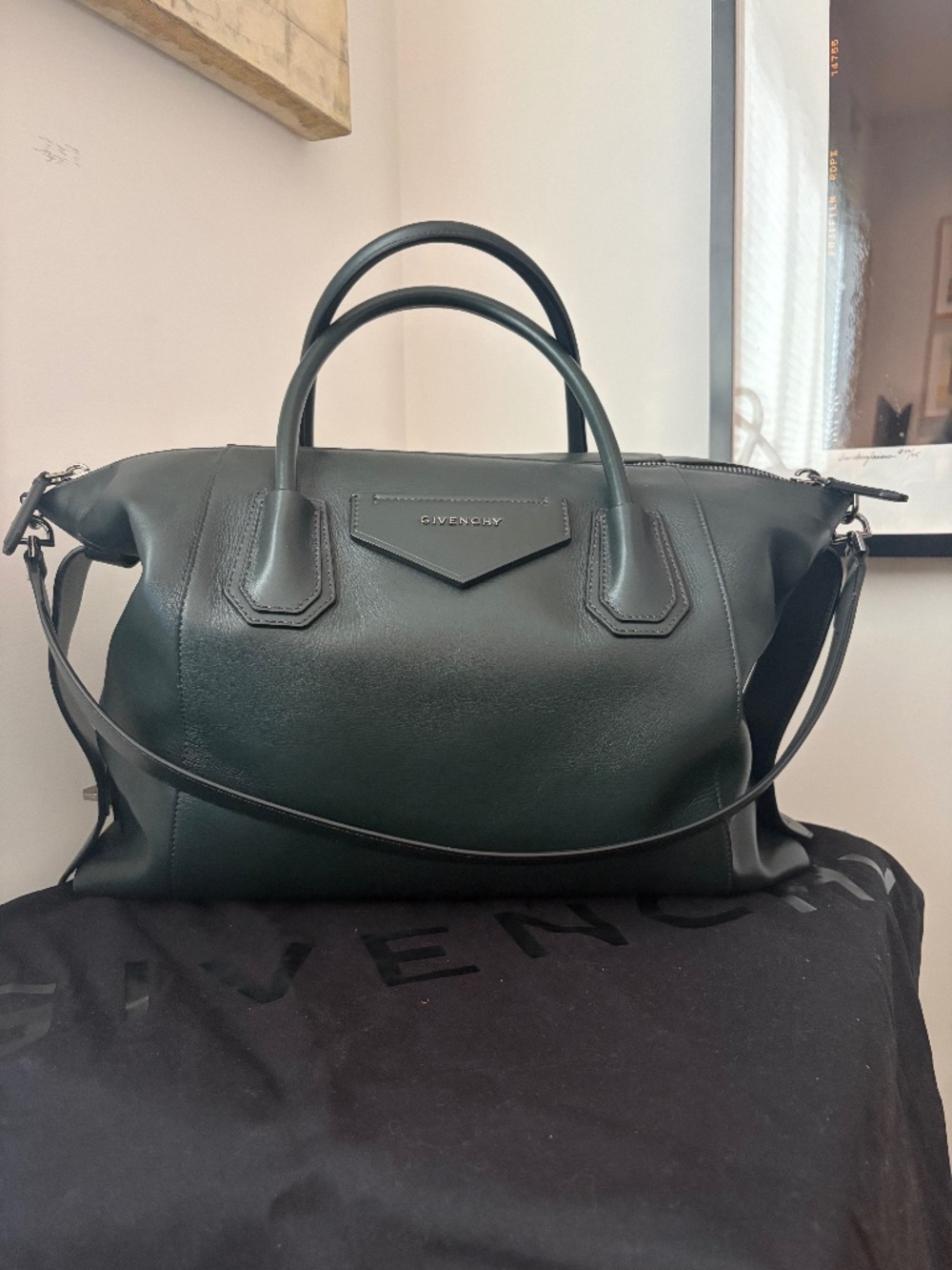 Givenchy Medium Antigona Green Forest